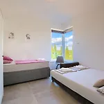 公寓 Modern Two Bedroom “sky View” In Stinjan