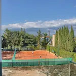 公寓 Modern Two Bedroom “sky View” In Stinjan