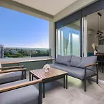 Modern Two Bedroom “sky View” In Stinjan 普拉